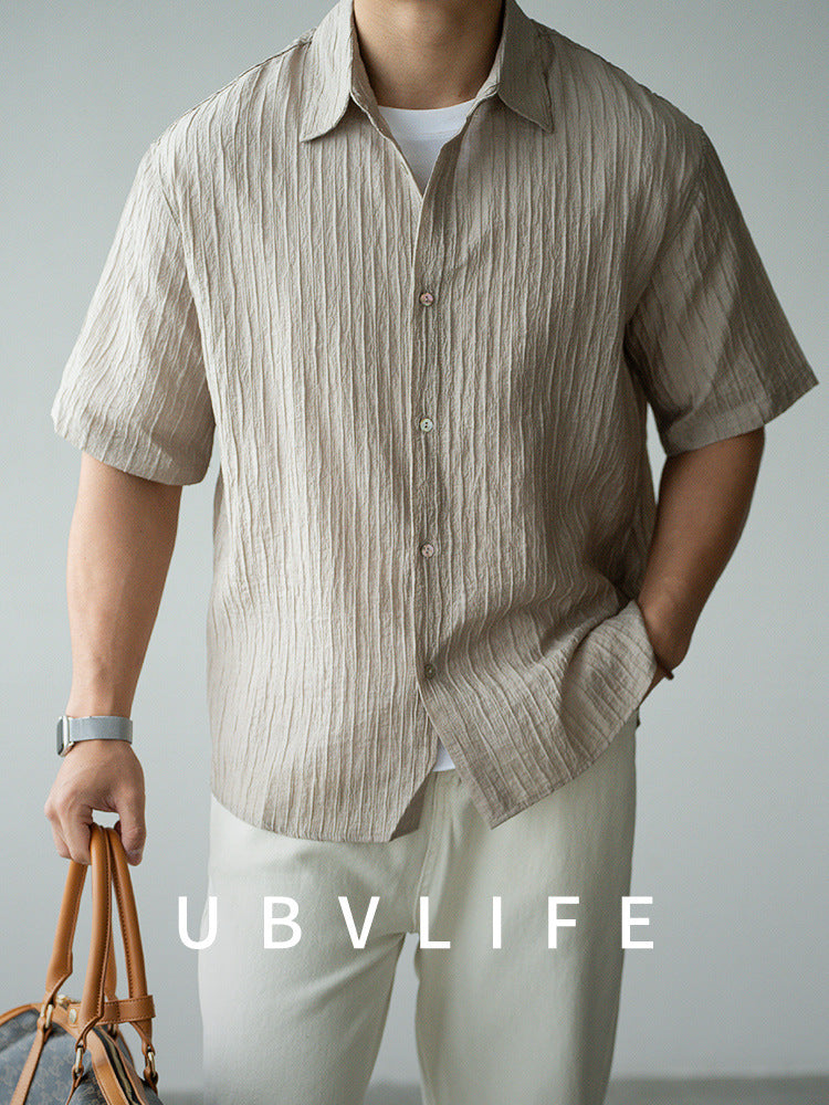 Turn-down collar short-sleeve shirt