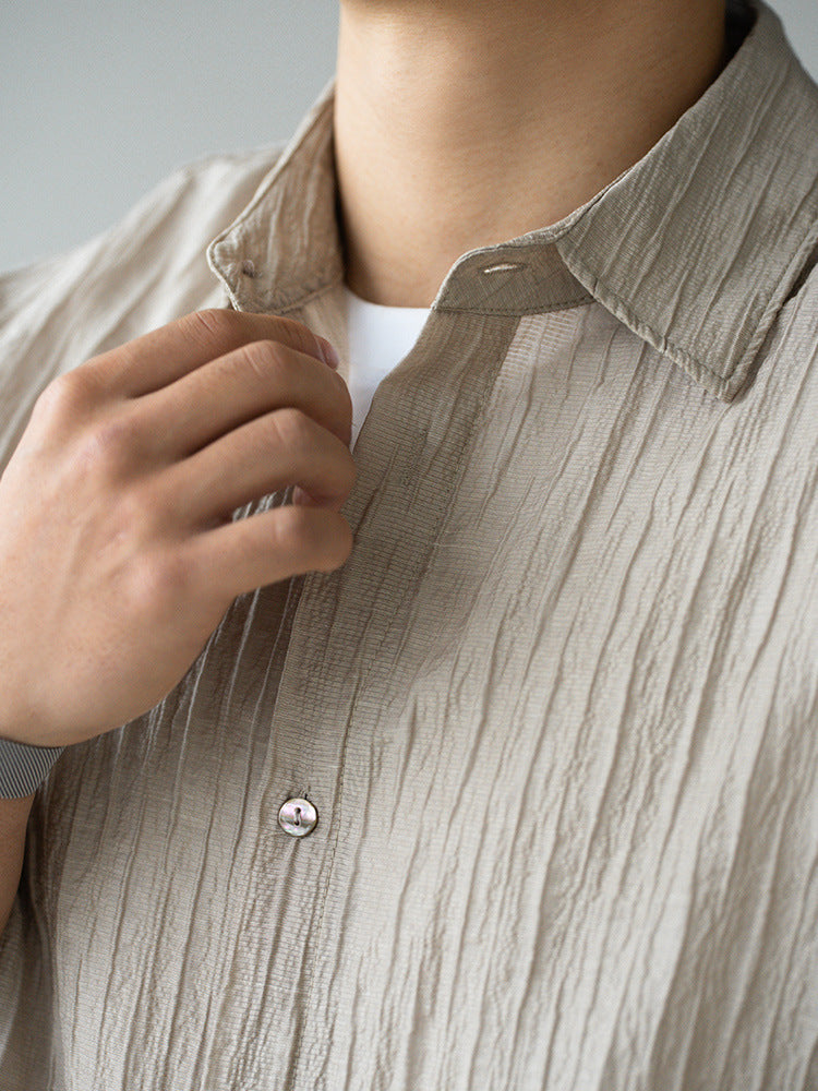 Turn-down collar short-sleeve shirt